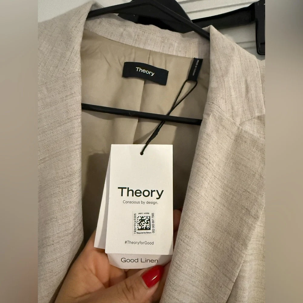 Theory 2 pieces Double Breasted Boy Jacket and bottoms - Picture 5 of 16